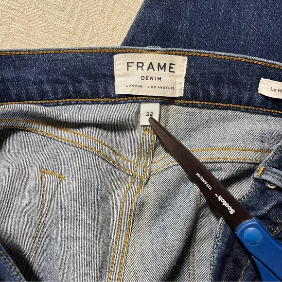 Frame Jeans Womens 32 x 27 Blue Le High Straight V-Cut Hem Dark Wash - Picture 10 of 16
